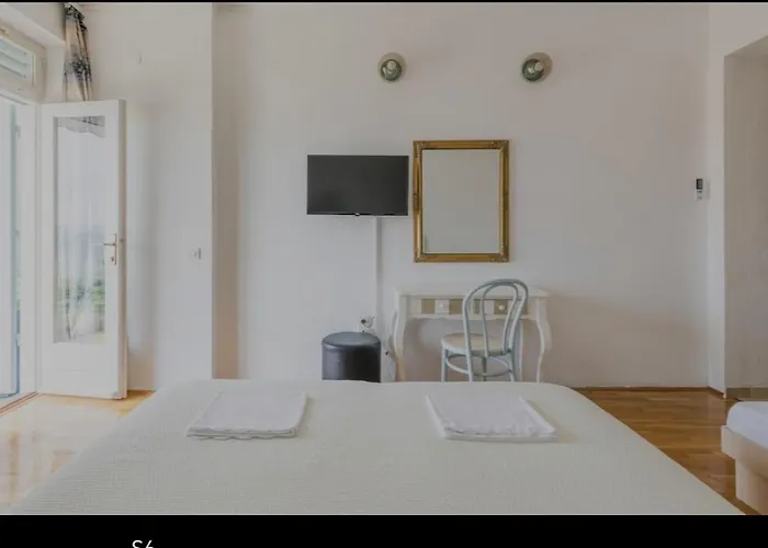 Casa de hóspedes Riva 3*